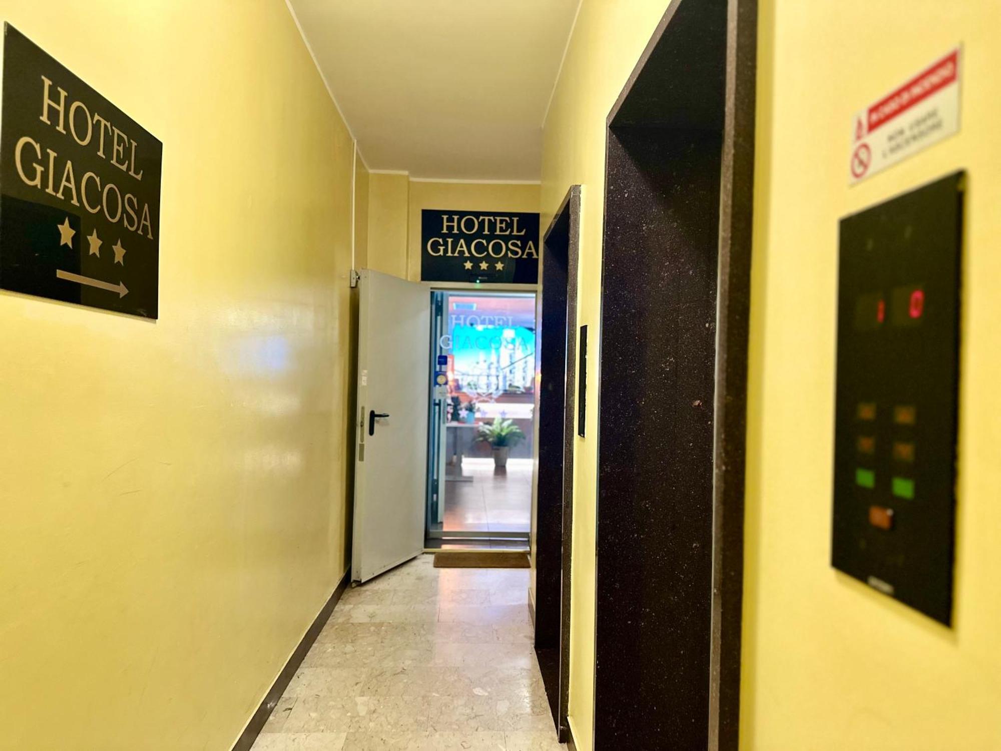 Hotel Giacosa Milano Exterior foto