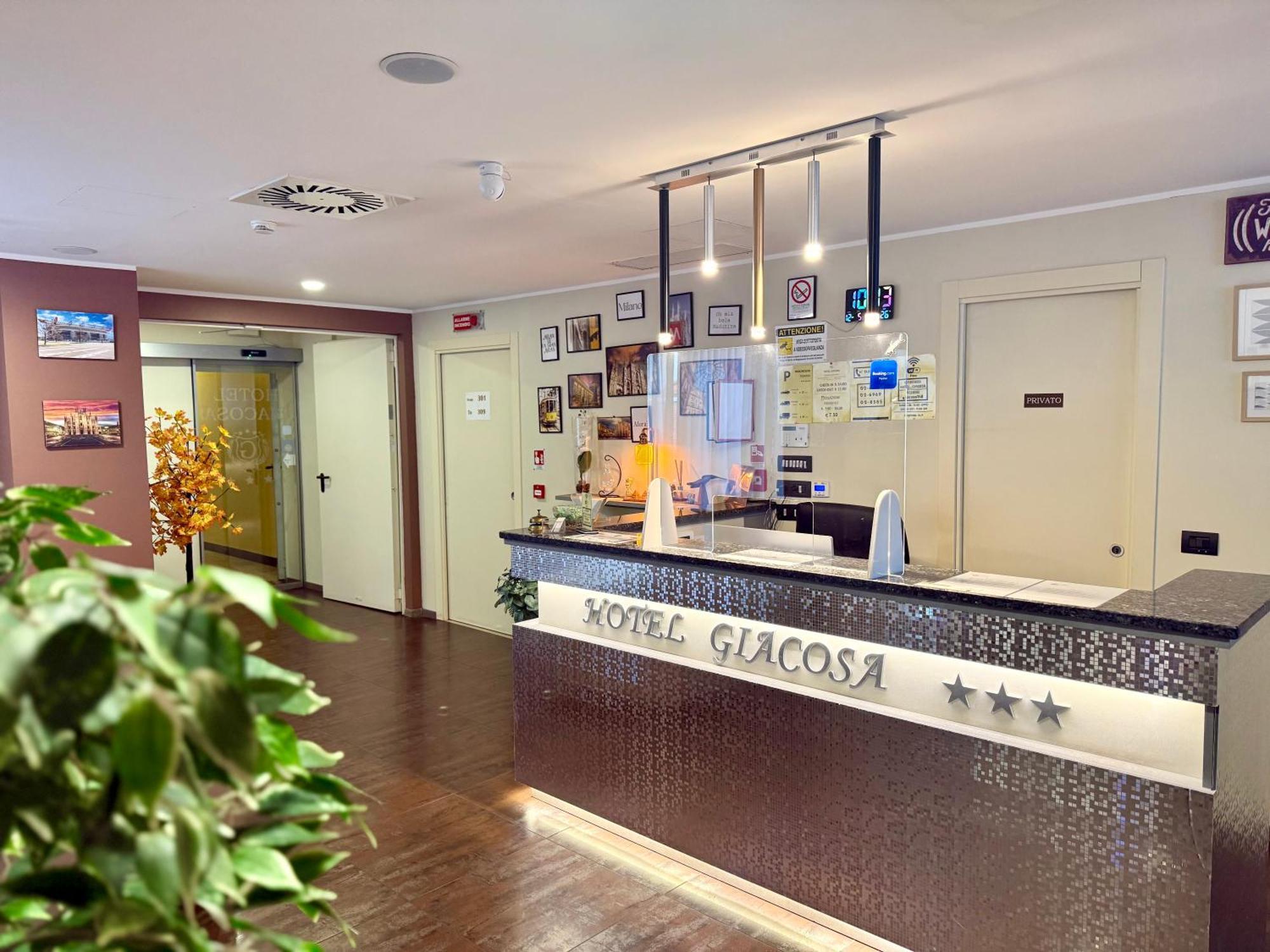 Hotel Giacosa Milano Exterior foto