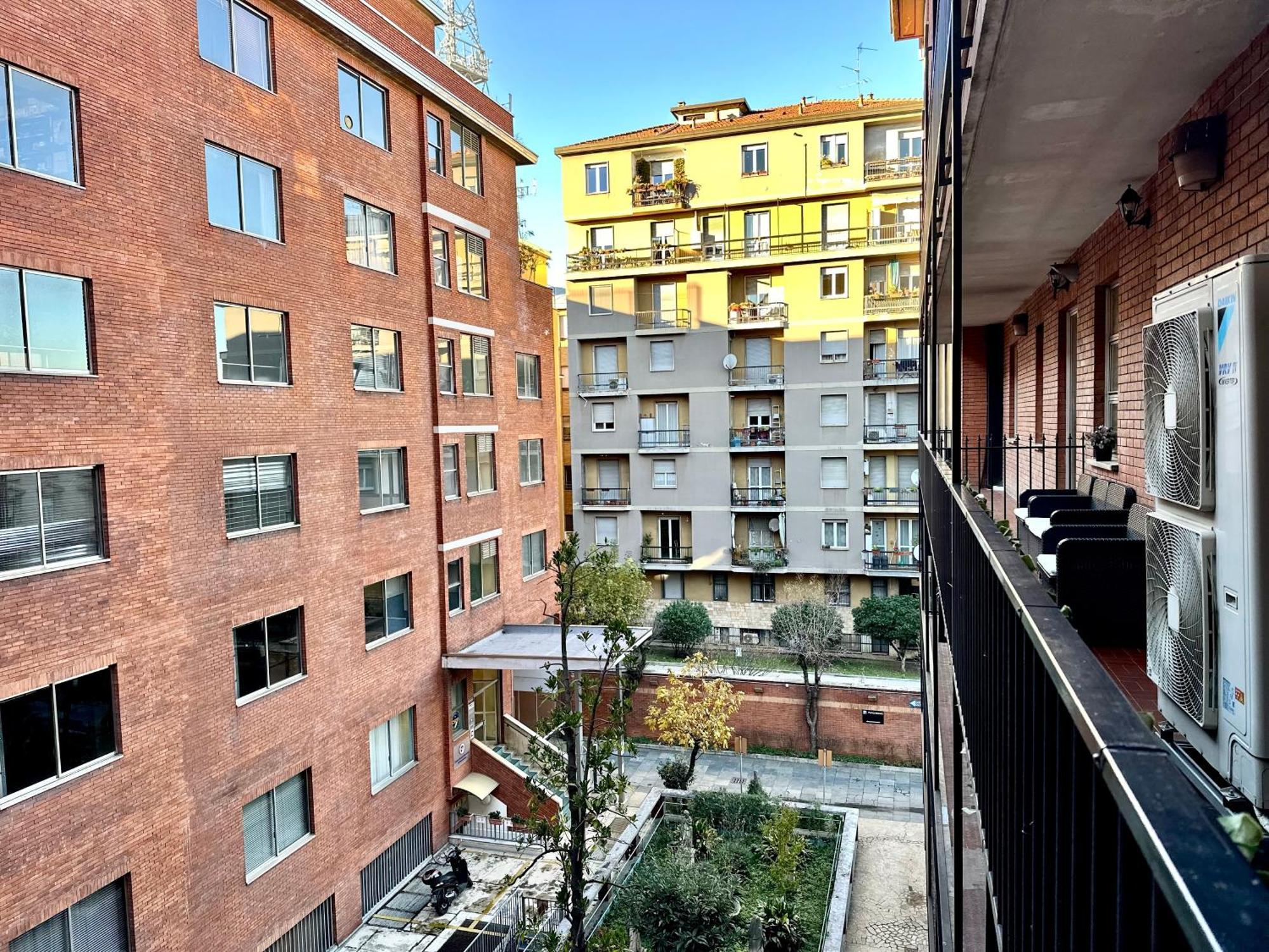 Hotel Giacosa Milano Exterior foto